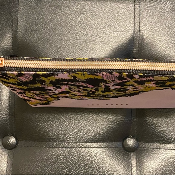 Ted Baker London Cosmetics Bag - Picture 12 of 14